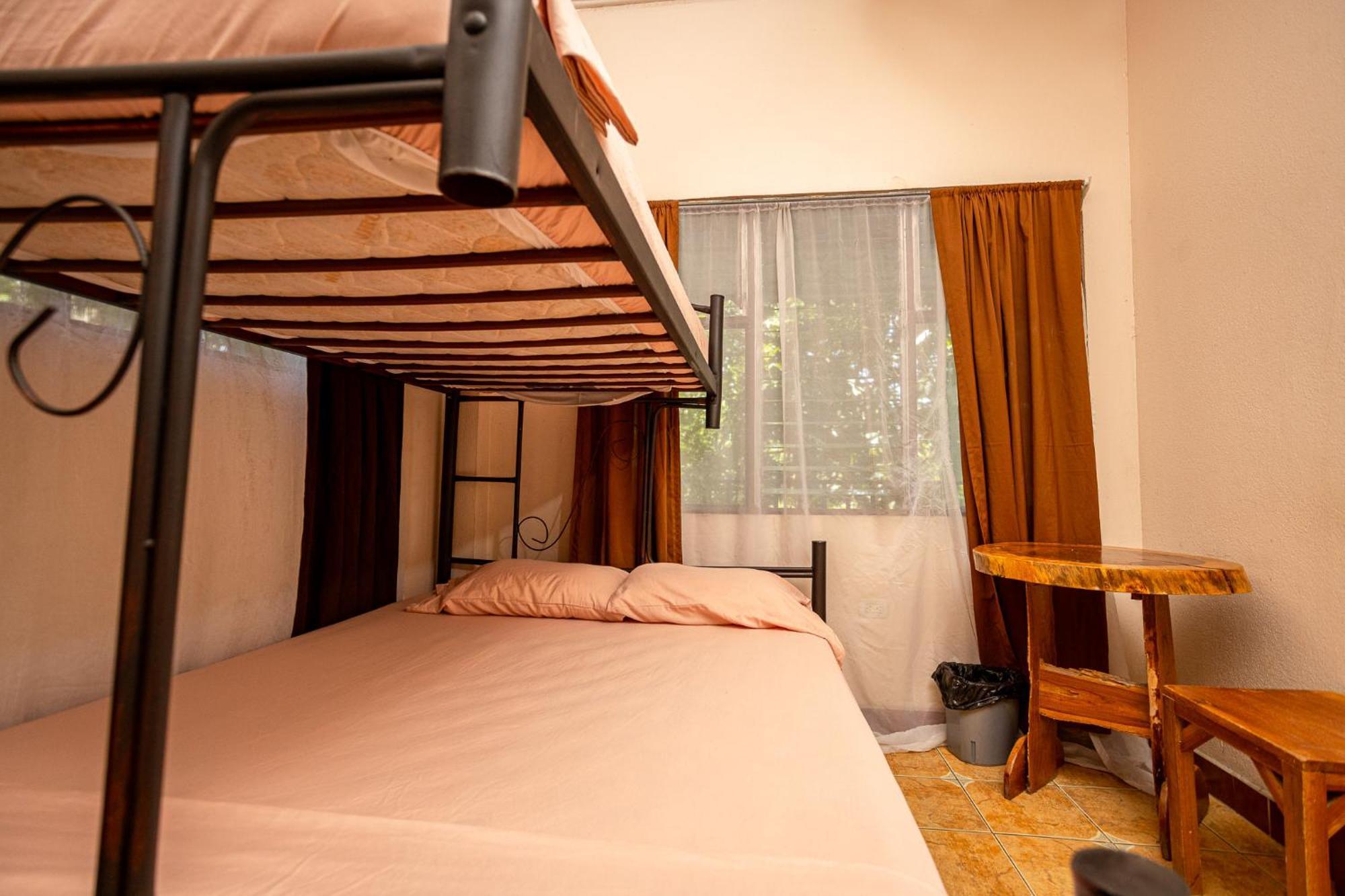 Manuel Antonio Hostel 外观 照片