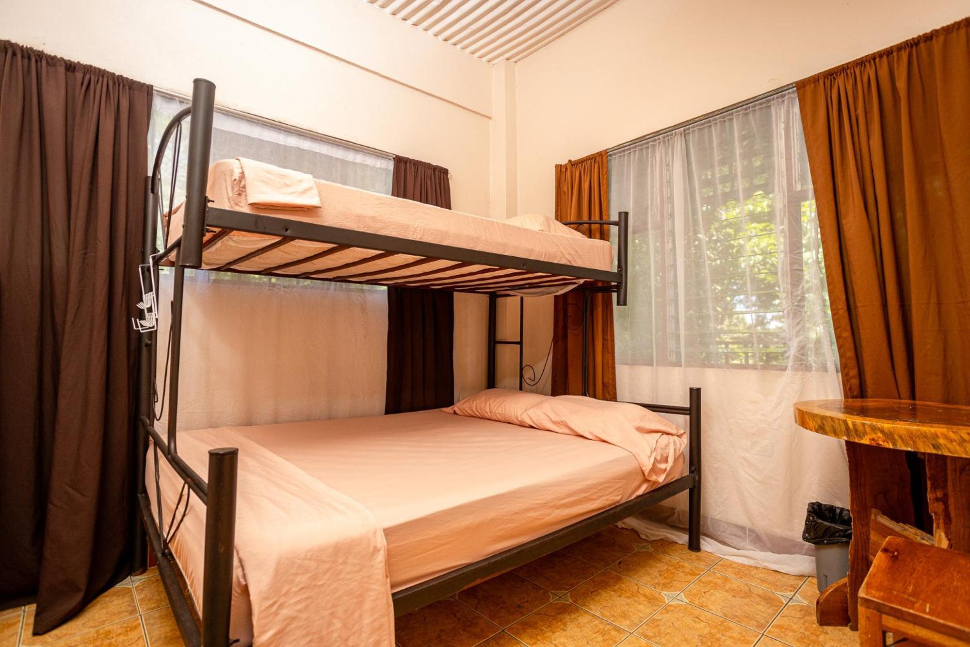 Manuel Antonio Hostel 外观 照片