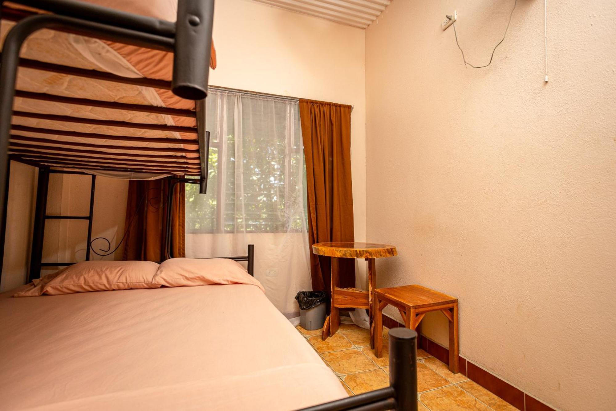 Manuel Antonio Hostel 外观 照片