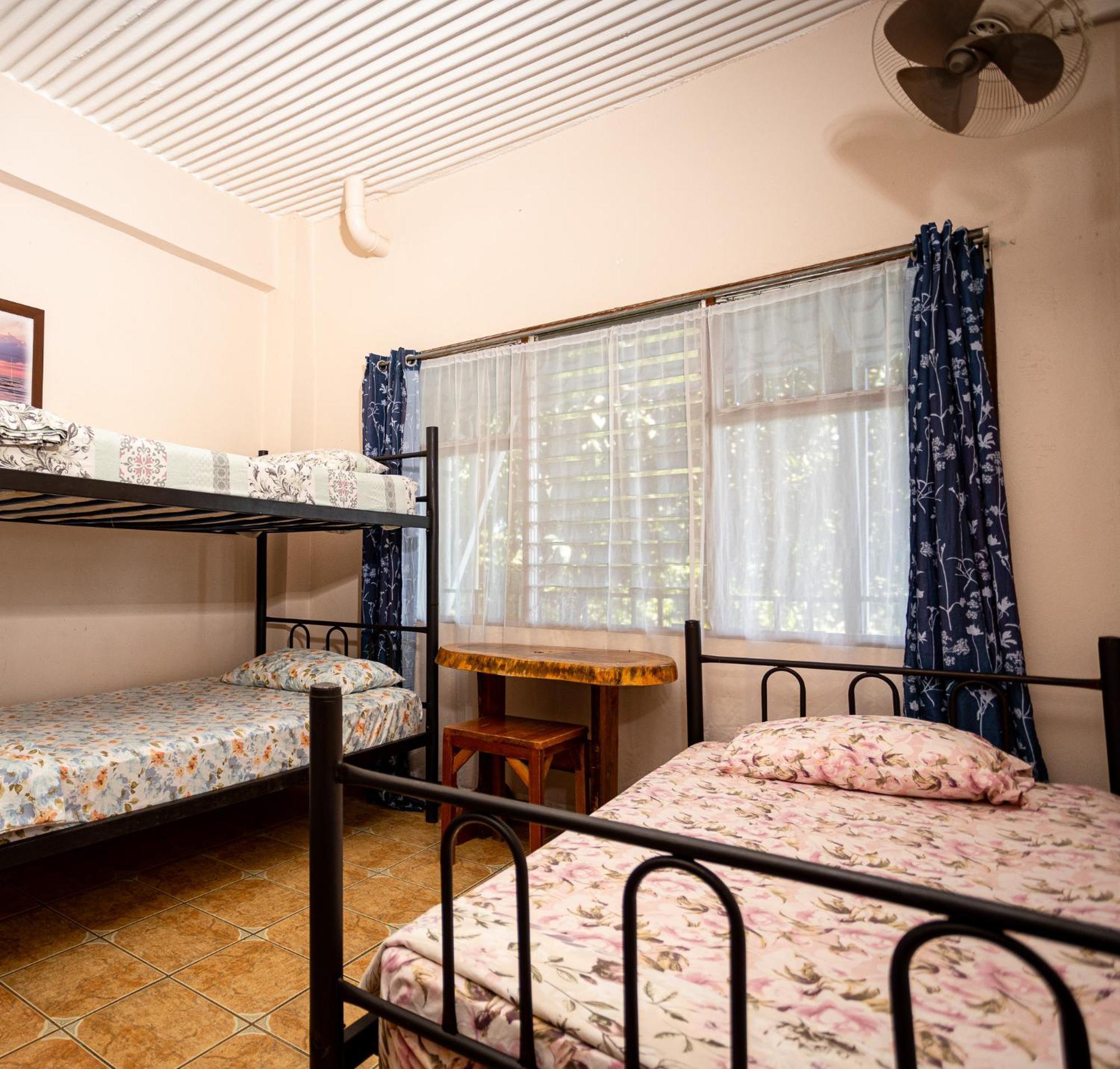 Manuel Antonio Hostel 外观 照片